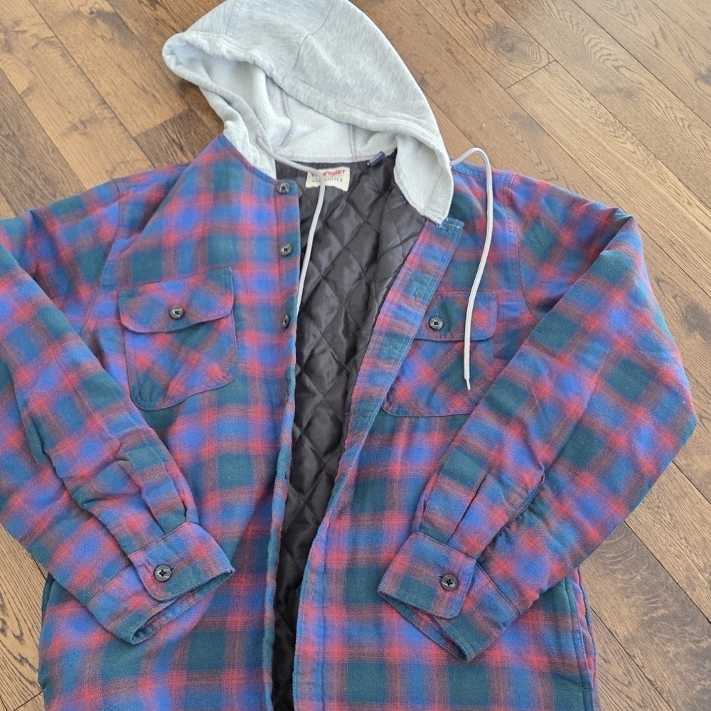 Wrangler Plaid Quilted Lining Shacket/ Jacket Size Small - Picture 2 of 5